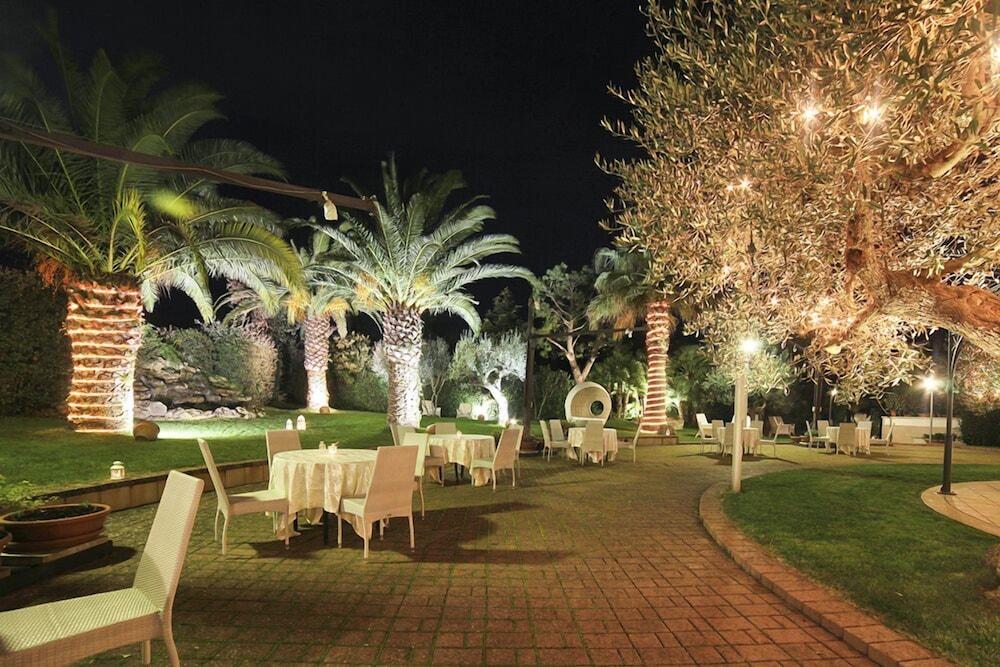 Park Hotel La Grave Castellana Grotte Kültér fotó